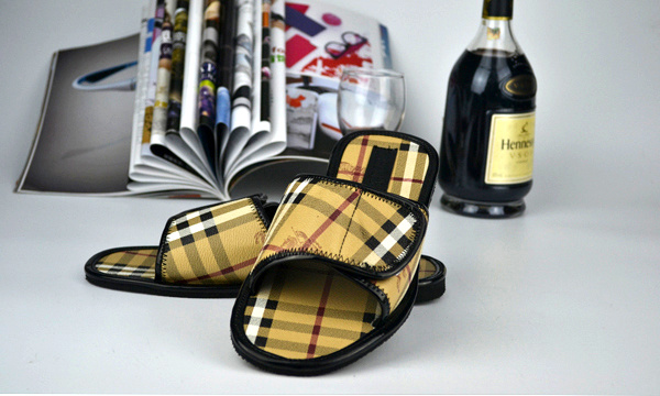 2017 Burbry slippers man 38-46-074